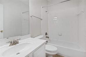 15721 Landing Creek Lane - Photo 22