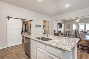 3520 Austin Street - Photo 8