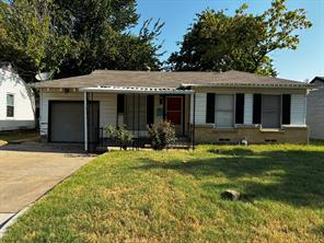319 E Holley Street - Photo 1
