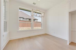 830 Montrose Drive - Photo 10
