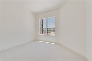 830 Montrose Drive - Photo 17