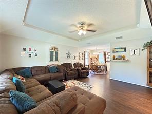 601 Locust Street S - Photo 3