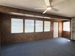 105 W Elm Street - Photo 14