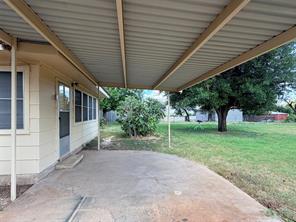 105 W Elm Street - Photo 25