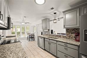 5710 Valley Ridge Court - Photo 7