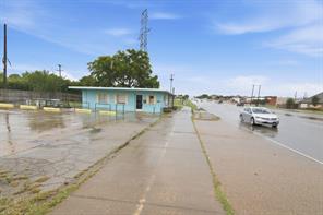 5601 Davis Boulevard - Photo 7