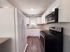 1012 Turner Street - Photo 2