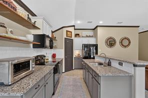 11820 Champion Creek Drive - Photo 9