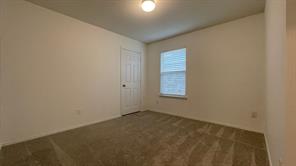 1315 Binfield Drive - Photo 10
