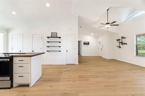 10891 Farm Road 1497 - Photo 5