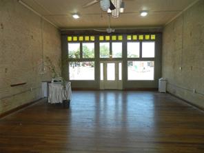 115 W Fannin Street W - Photo 2