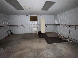 6597 Farm Road 1500 - Photo 11
