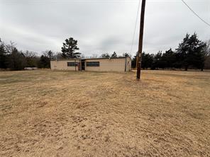 6597 Farm Road 1500 - Photo 7