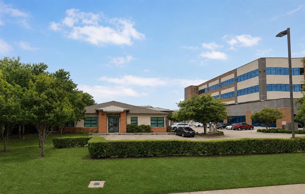 4700 Dexter - Photo 1