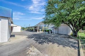 504 N Main - Photo 15