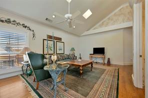 504 N Main - Photo 27