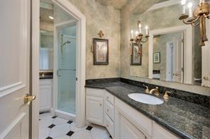 504 N Main - Photo 39