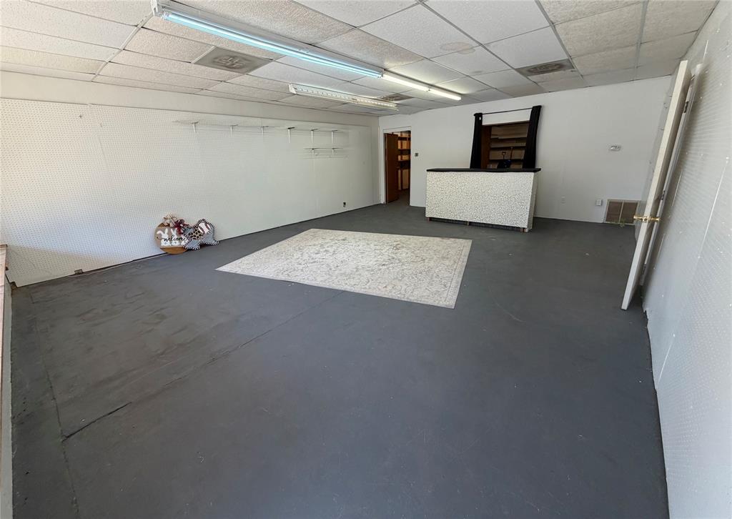 412 N Main Street N - Photo 2