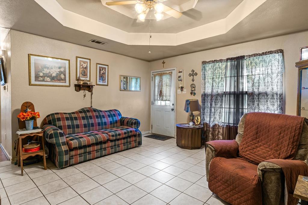 410 W Pine Street - Photo 6