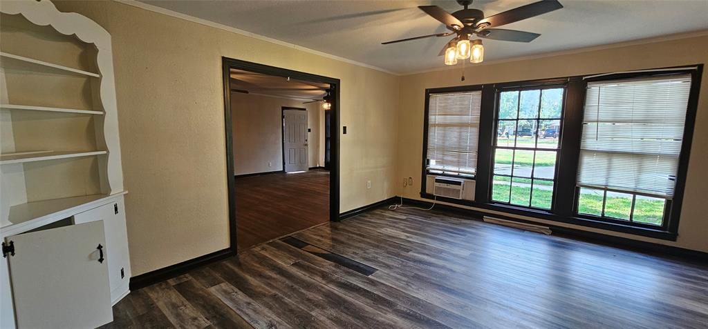 401 E Pine Street - Photo 8