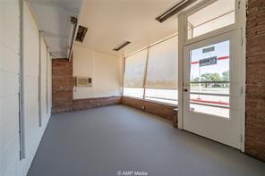 413 N Swenson Street - Photo 3
