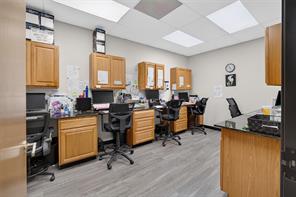 817 W Jefferson Boulevard - Photo 20