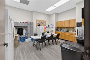 817 W Jefferson Boulevard - Photo 26