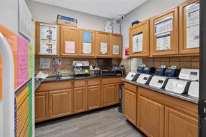 817 W Jefferson Boulevard - Photo 30