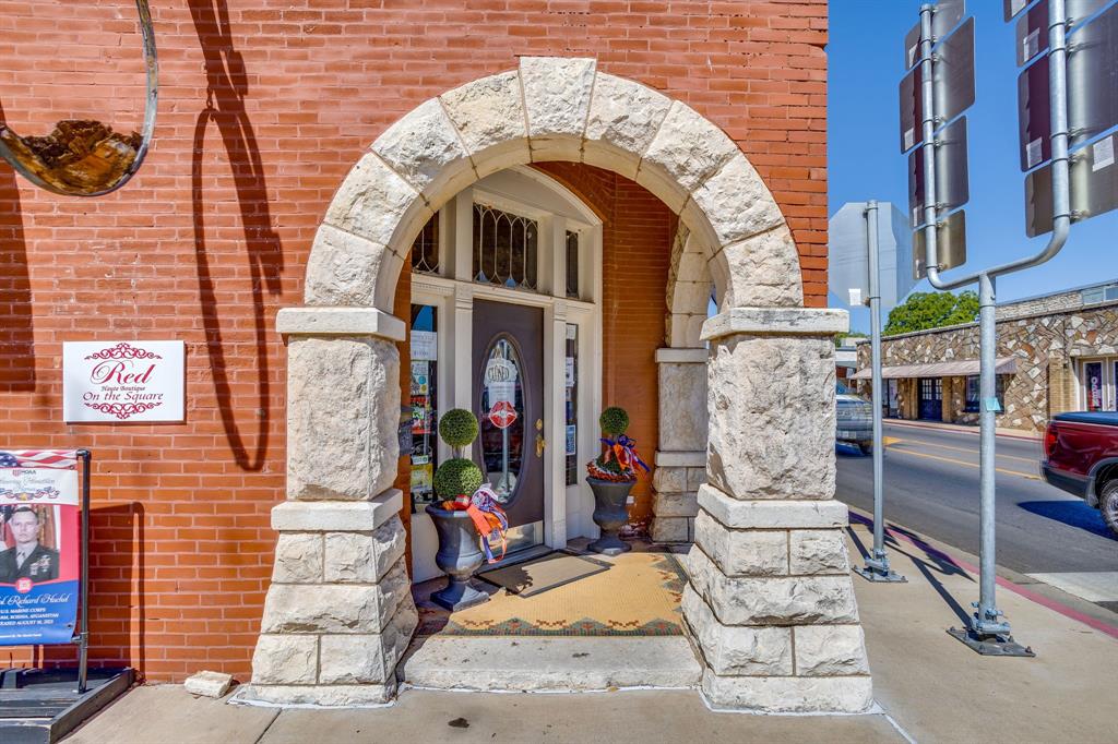 101 W Pearl Street - Photo 3