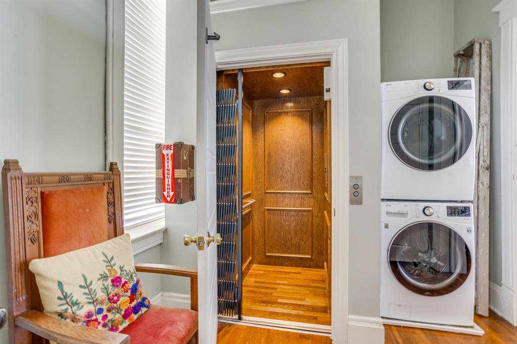 101 W Pearl Street - Photo 33