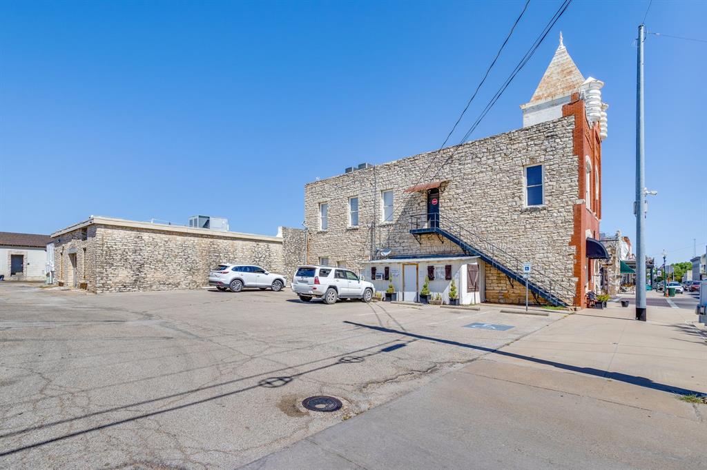 101 W Pearl Street - Photo 34