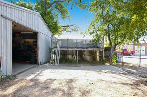 205 W 4th Street - Photo 16
