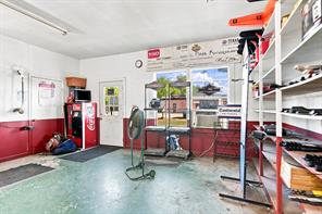 205 W 4th Street - Photo 6
