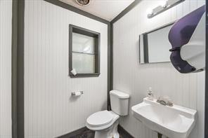 1409 Barnard Street - Photo 15