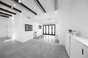 2655 Myrtle Springs Avenue - Photo 37
