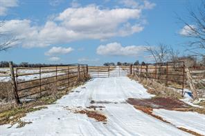 5080 County Road 2664 - Photo 9