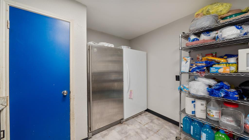 1409 W South Commerce Street - Photo 17