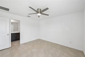 1477 Yachtclub Drive - Photo 20