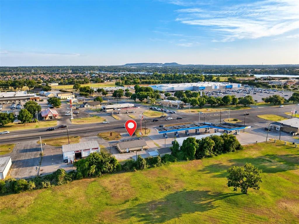 904 E US Highway 377 - Photo 5