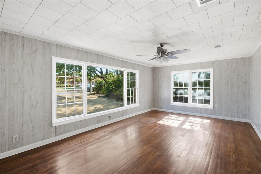 700 E Main Street - Photo 3