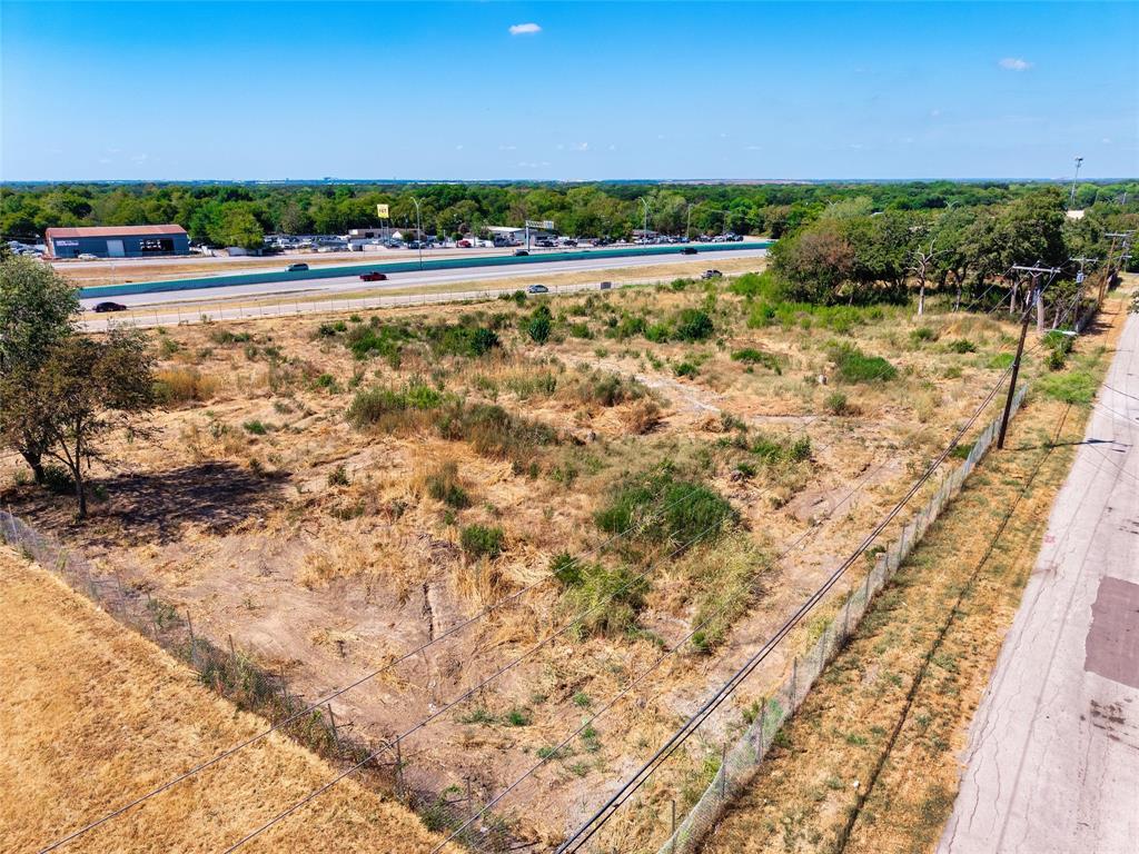 9508 Silver Falls Boulevard - Photo 2