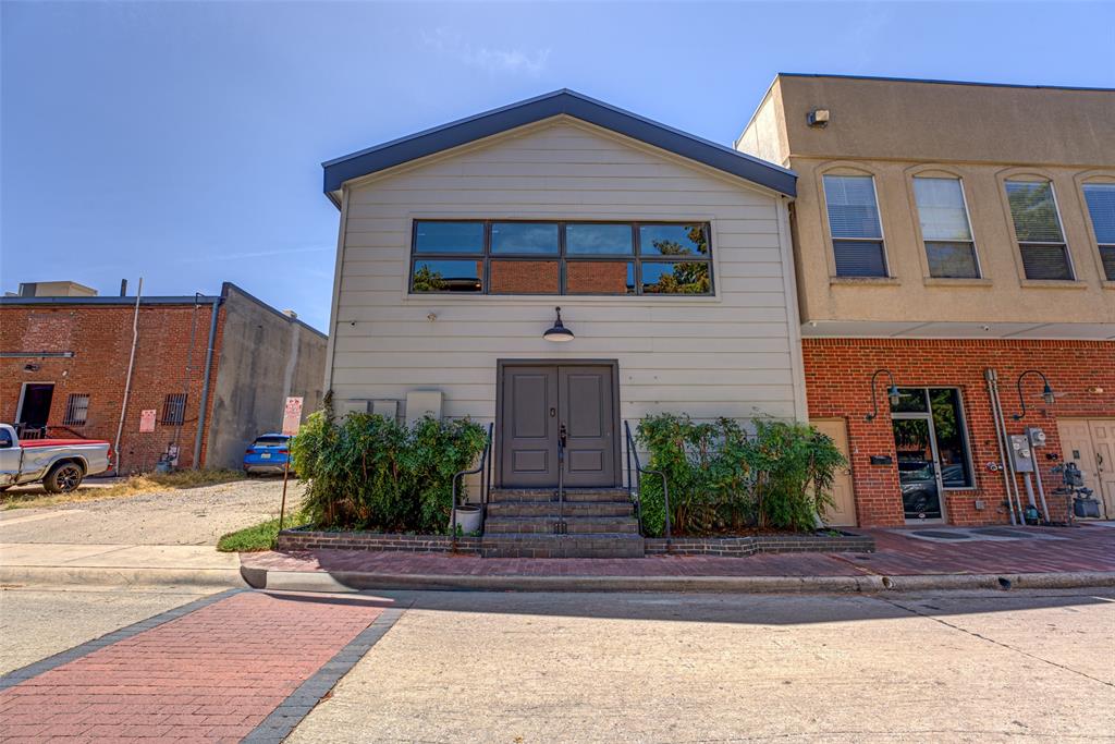1013 E 15th Street - Photo 25