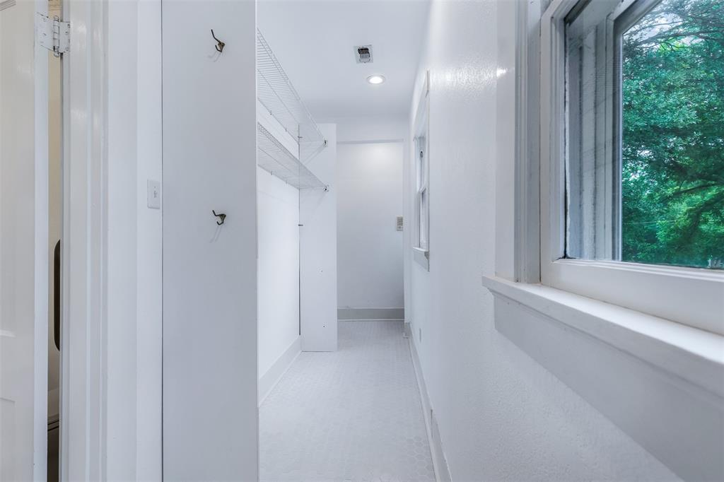 721 W Washington Street - Photo 30
