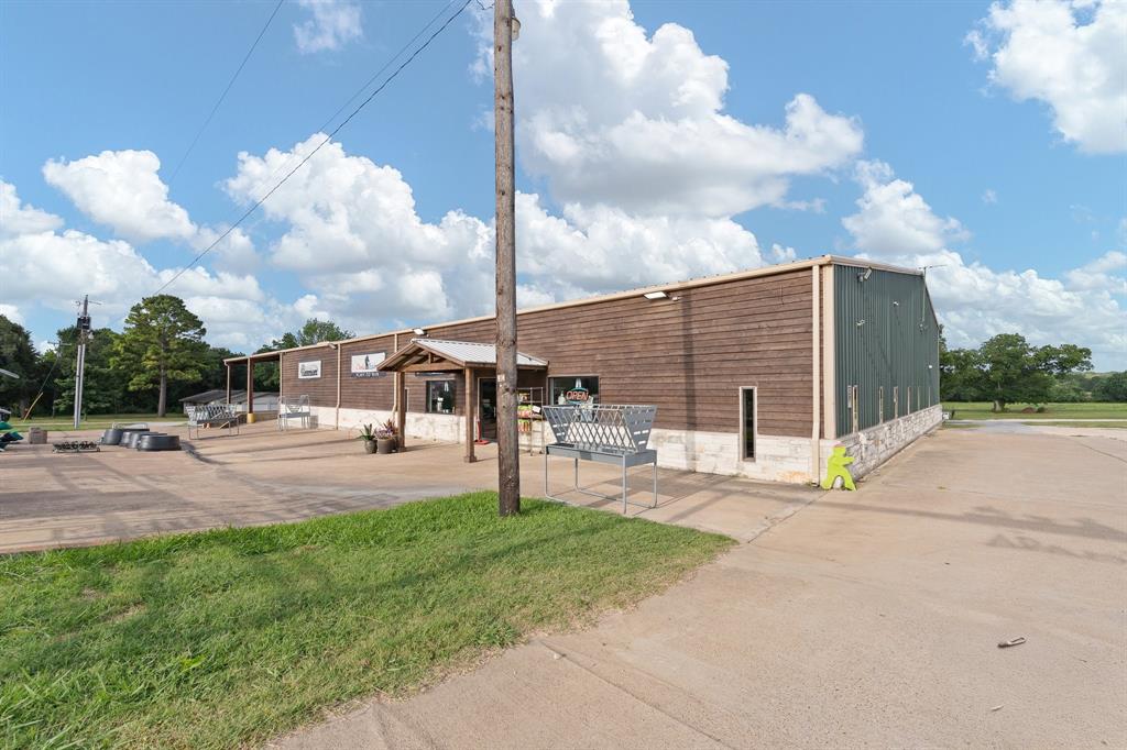 6100 S Interstate 35W W - Photo 2