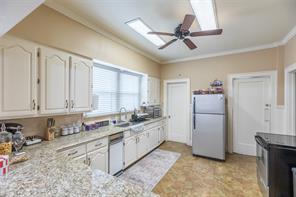 774 Butternut Street - Photo 17