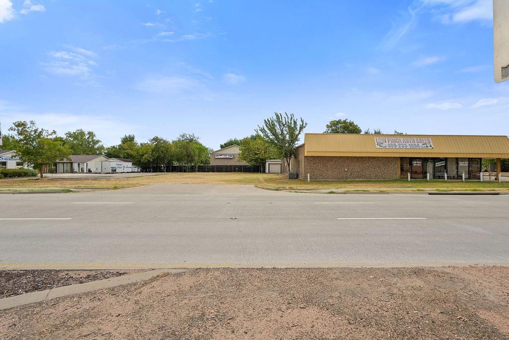 7300 Main Street - Photo 3