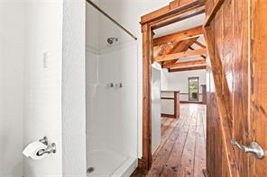 5542 FM 933 - Photo 15