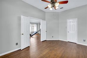 1065 Springhill Drive - Photo 10