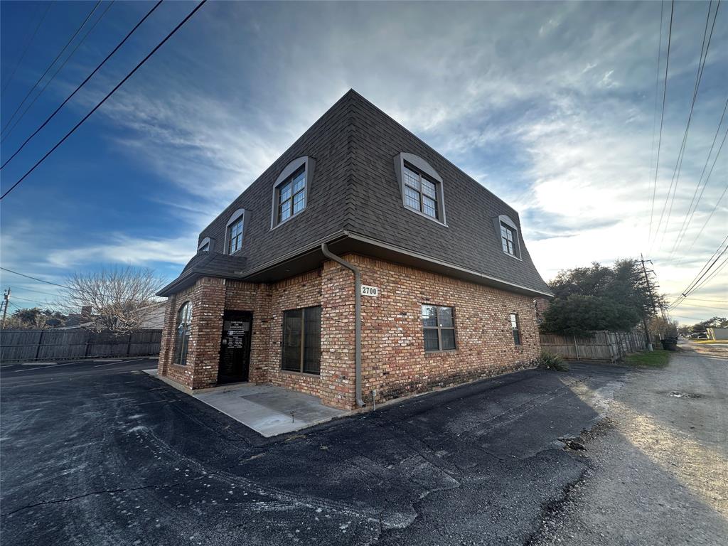 2702 Shepherd Street - Photo 3