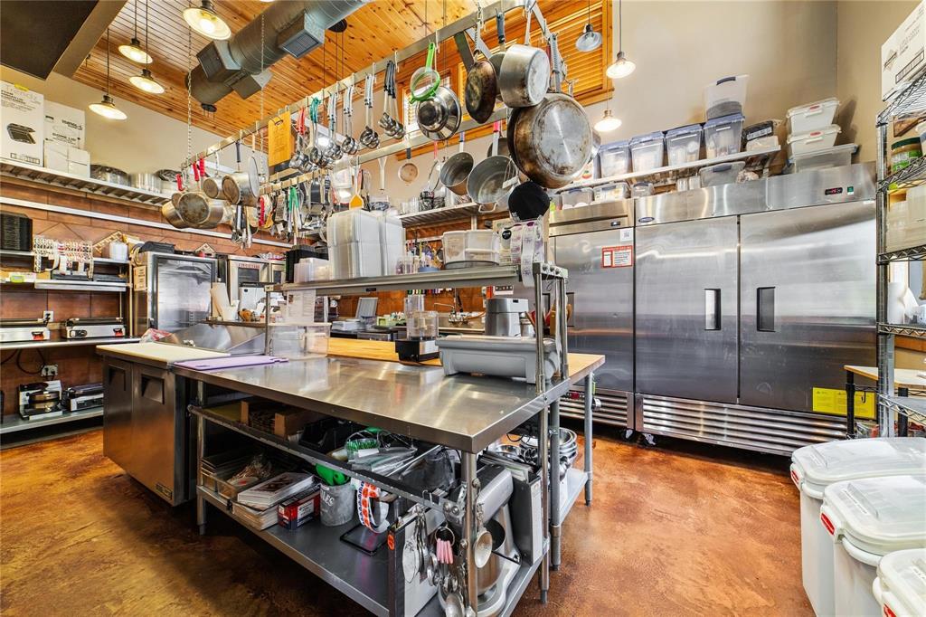 301 E Brown Street - Photo 30